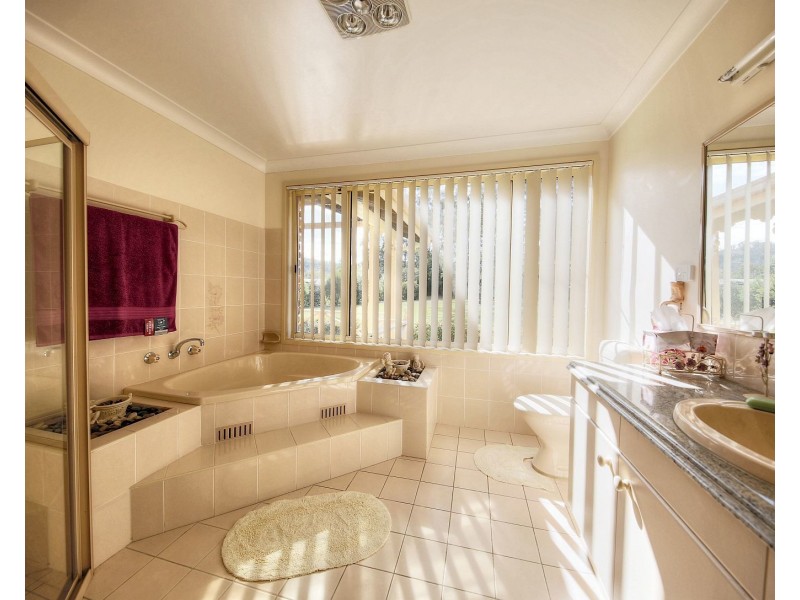 3 Jan St, Picton NSW 2571