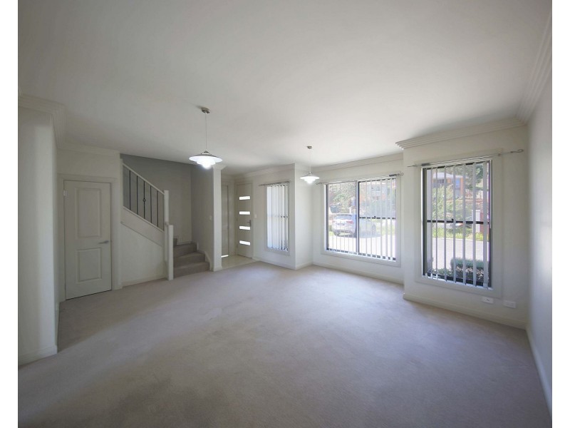 7/115 Menangle St, Picton NSW 2571