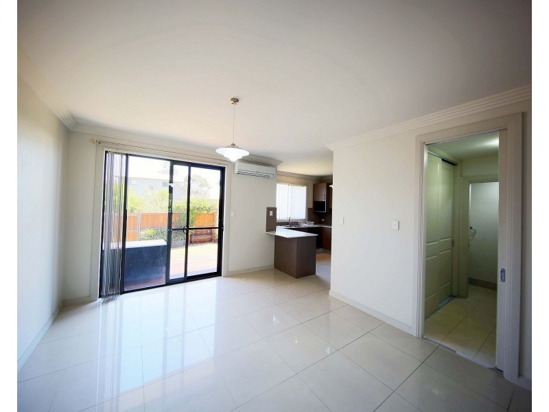 7/115 Menangle St, Picton NSW 2571