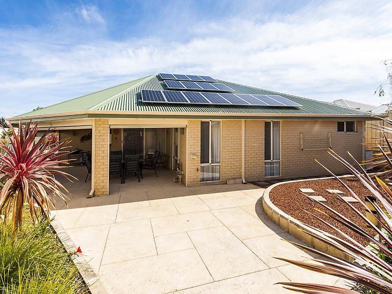 6 Dyer Lane, Lakelands WA 6180