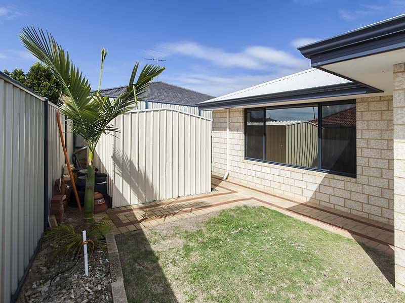 354 Oakmont Avenue, Meadow Springs WA 6210