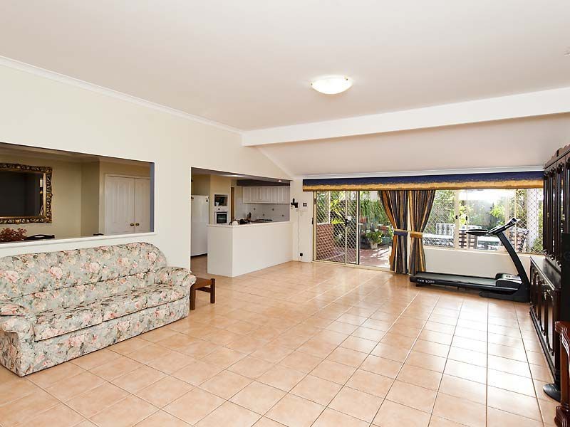 23 Losino Boulevard, Henley Brook WA 6055