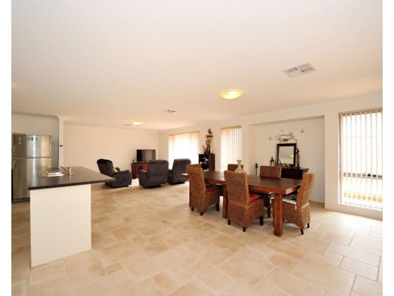 4 Anfield Court, Baldivis WA 6171