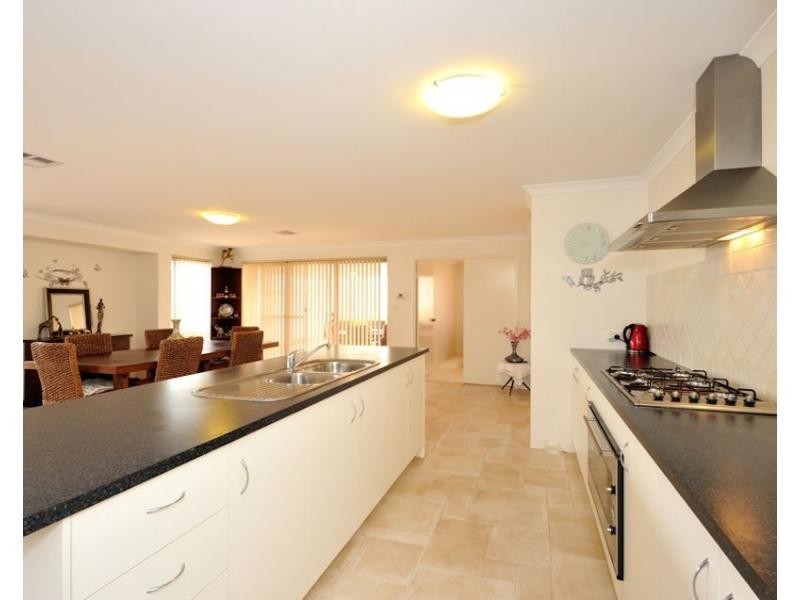 4 Anfield Court, Baldivis WA 6171