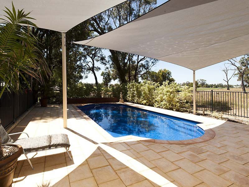 16 Tincombe Grove, Baldivis WA 6171