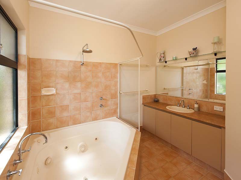 16 Tincombe Grove, Baldivis WA 6171