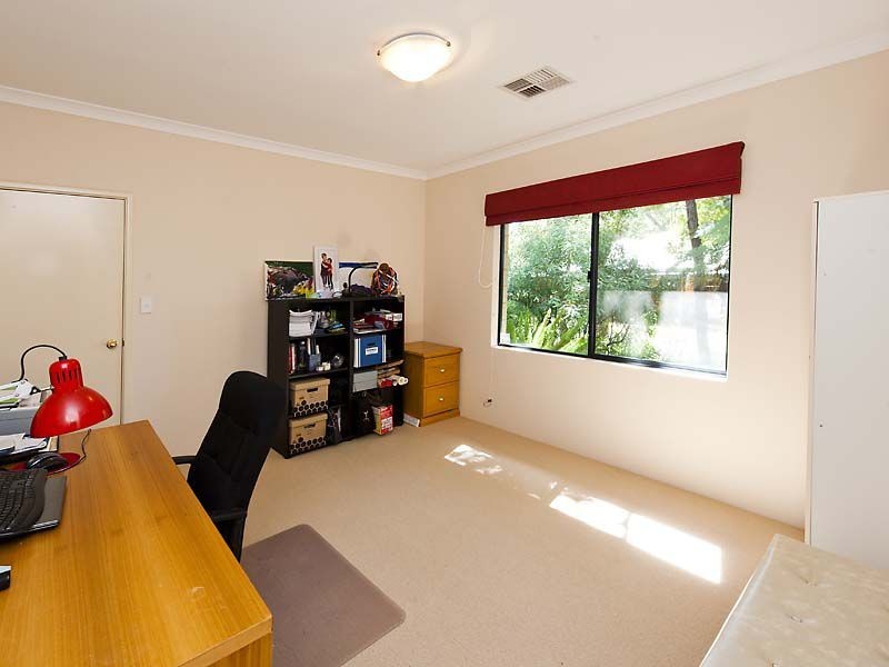 16 Tincombe Grove, Baldivis WA 6171