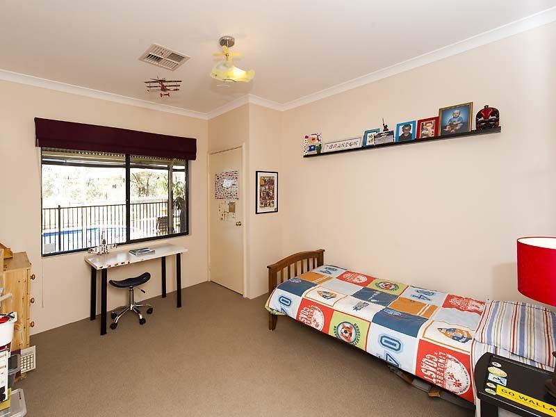 16 Tincombe Grove, Baldivis WA 6171