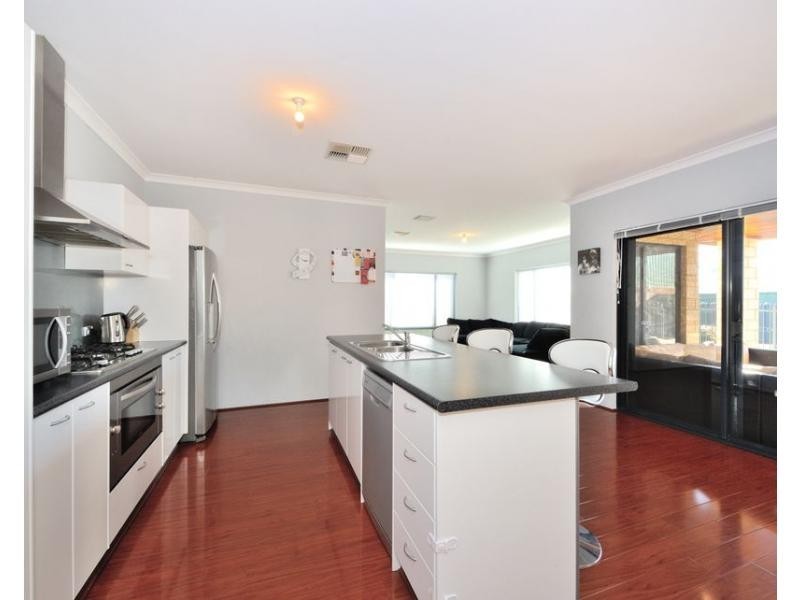 7 State Place, Baldivis WA 6171