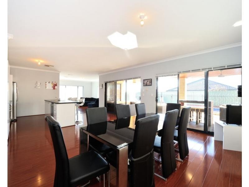 7 State Place, Baldivis WA 6171