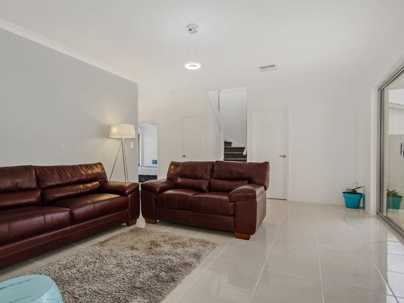 8A George Street, Rockingham WA 6168