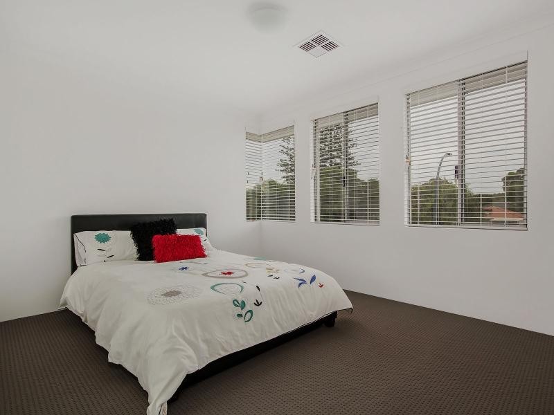 8A George Street, Rockingham WA 6168