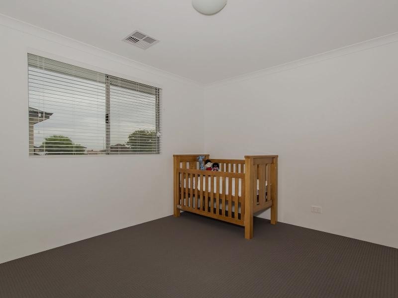 8A George Street, Rockingham WA 6168