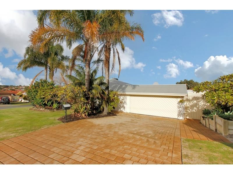 19 Seabrook Place, Success WA 6164