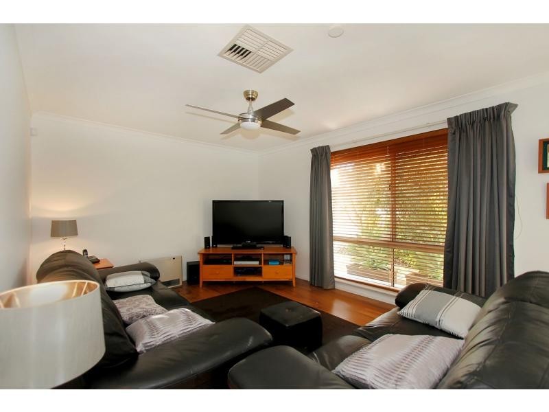 19 Seabrook Place, Success WA 6164