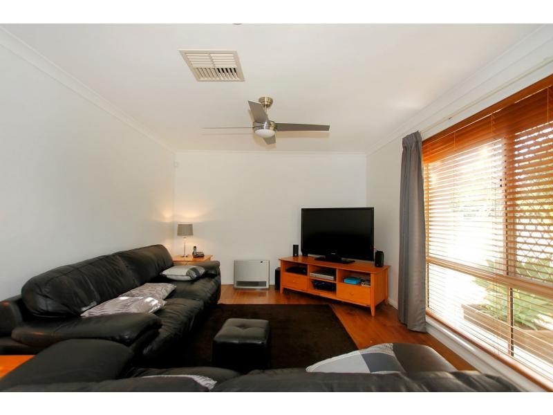 19 Seabrook Place, Success WA 6164