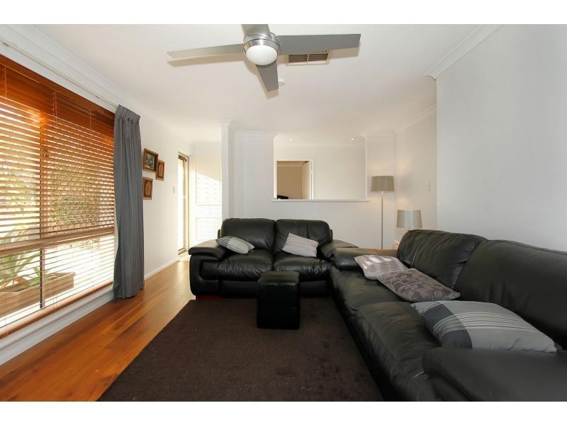 19 Seabrook Place, Success WA 6164