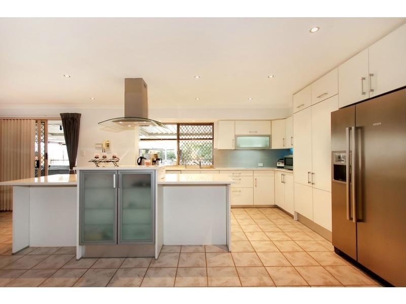 19 Seabrook Place, Success WA 6164