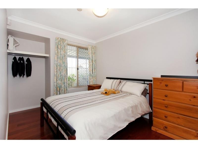 19 Seabrook Place, Success WA 6164