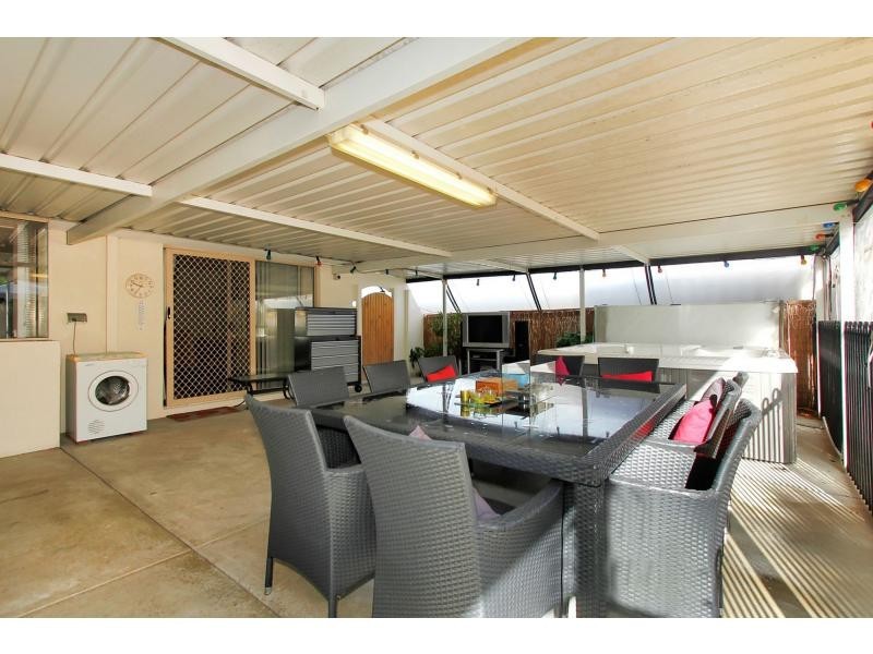 19 Seabrook Place, Success WA 6164