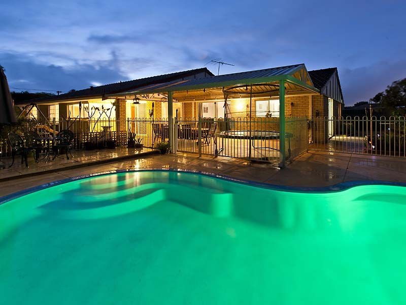 19 Hawker Street, Safety Bay WA 6169