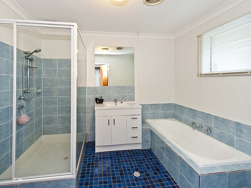 19 Hawker Street, Safety Bay WA 6169