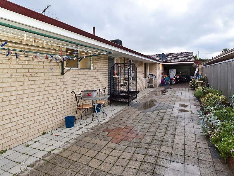 19 Hawker Street, Safety Bay WA 6169