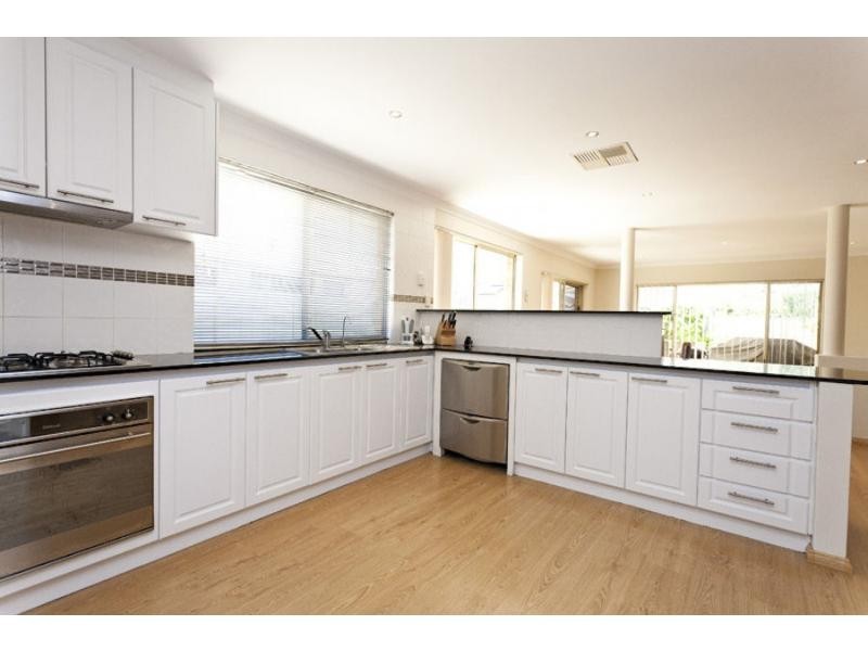 73 Froudist Circle, Southern River WA 6110