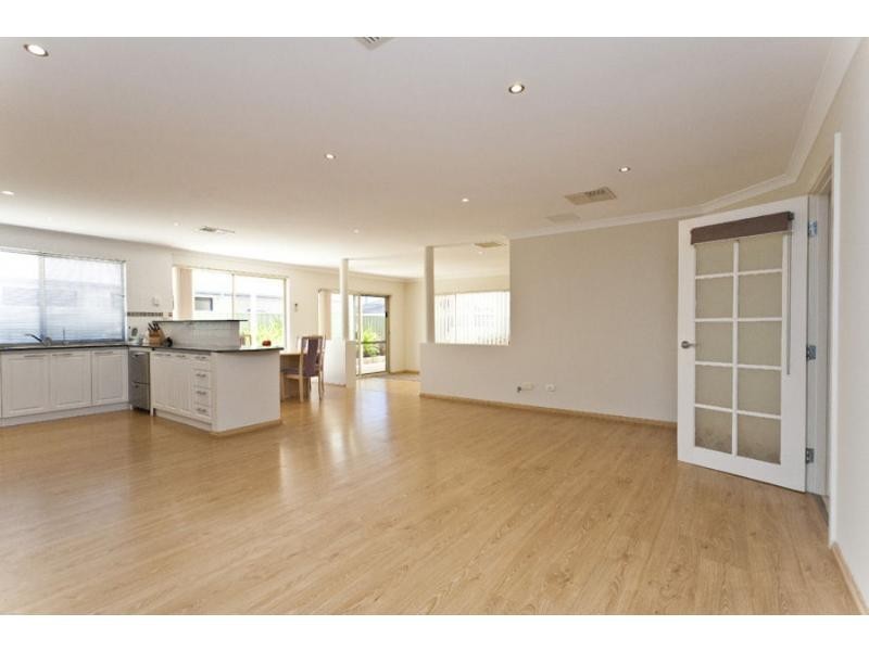 73 Froudist Circle, Southern River WA 6110