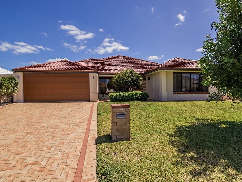 23 Baycliff Turn, Waikiki WA 6169