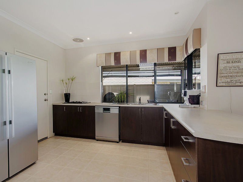 23 Baycliff Turn, Waikiki WA 6169