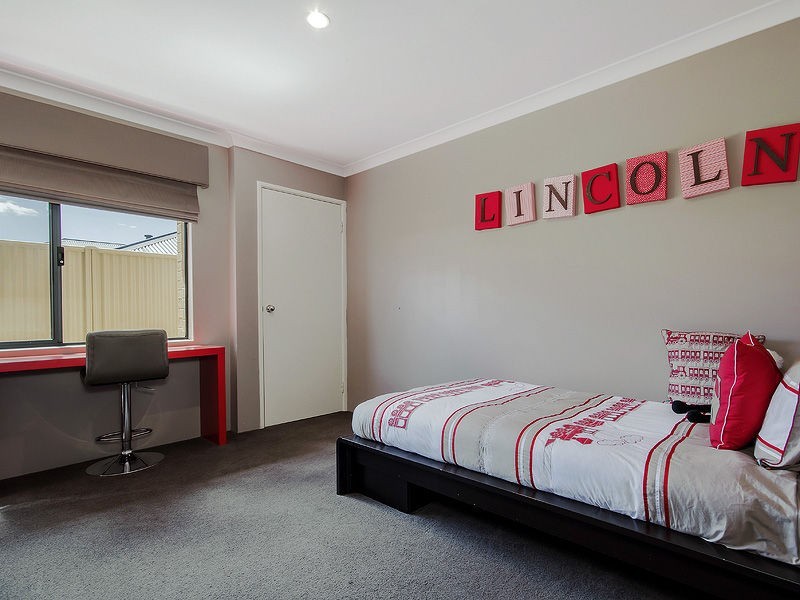 23 Baycliff Turn, Waikiki WA 6169