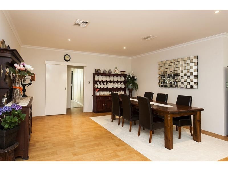 5 Shaftesbury Way, Wellard WA 6170