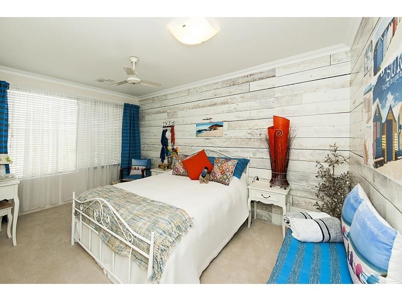 5 Shaftesbury Way, Wellard WA 6170