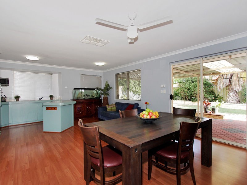 2 Simmental Vale, Stratton WA 6056