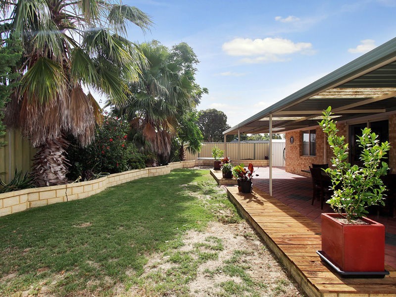 2 Simmental Vale, Stratton WA 6056