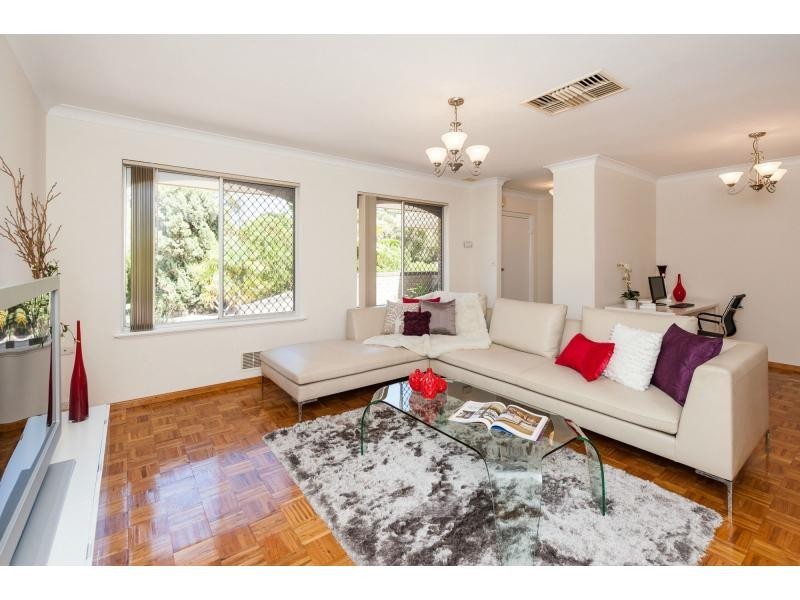 8 Rodgers Street, Greenwood WA 6024
