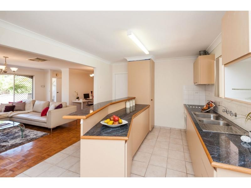 8 Rodgers Street, Greenwood WA 6024