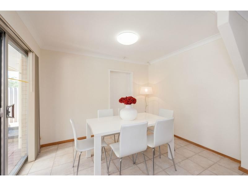 8 Rodgers Street, Greenwood WA 6024