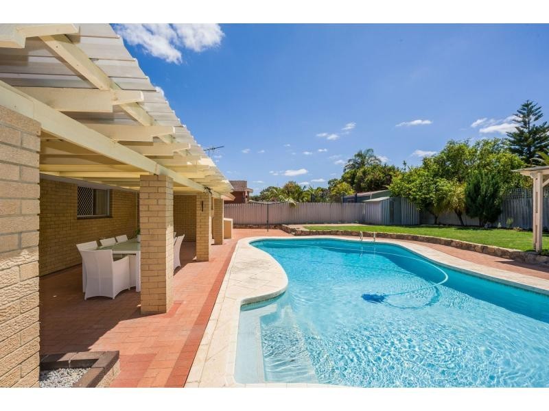 8 Rodgers Street, Greenwood WA 6024