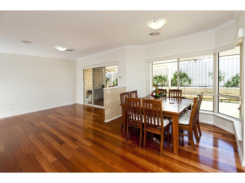 17 Claiborne Road, Secret Harbour WA 6173