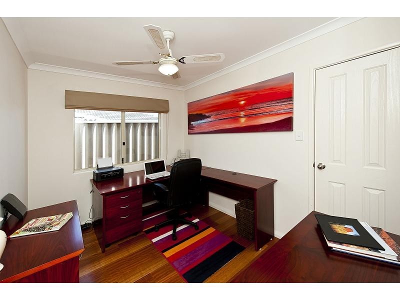 17 Claiborne Road, Secret Harbour WA 6173