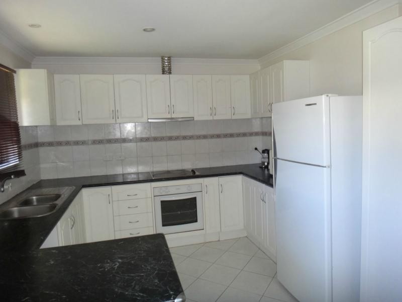 1/145 Leach Highway, Wilson WA 6107