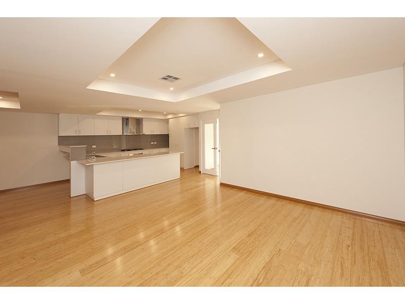 16 Devonshire Turn, Rockingham WA 6168