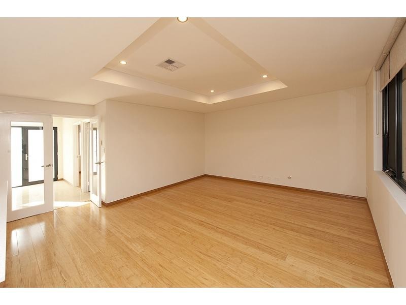 16 Devonshire Turn, Rockingham WA 6168