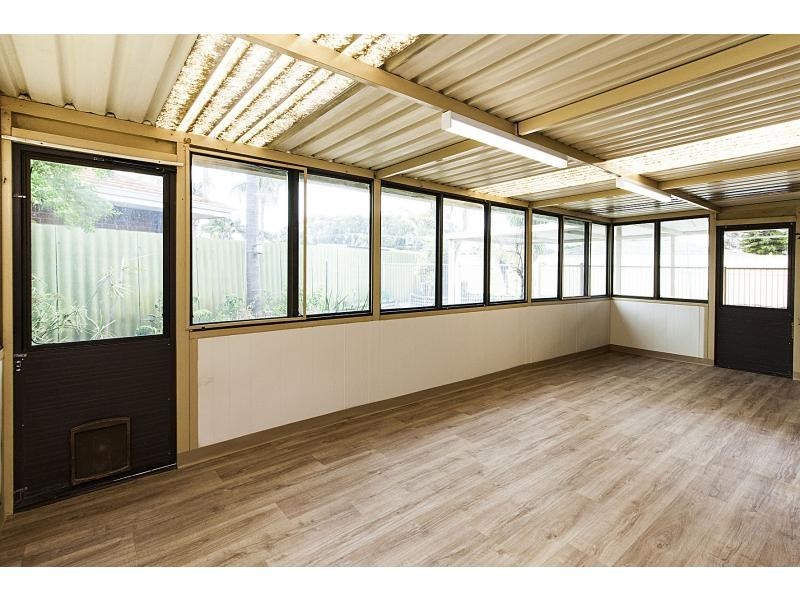 6 Nowranie Place, Hillman WA 6168