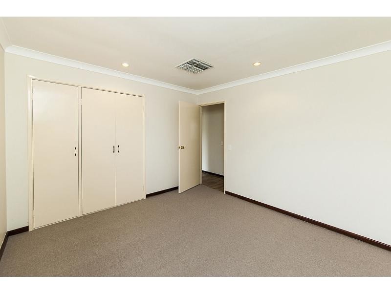 6 Nowranie Place, Hillman WA 6168