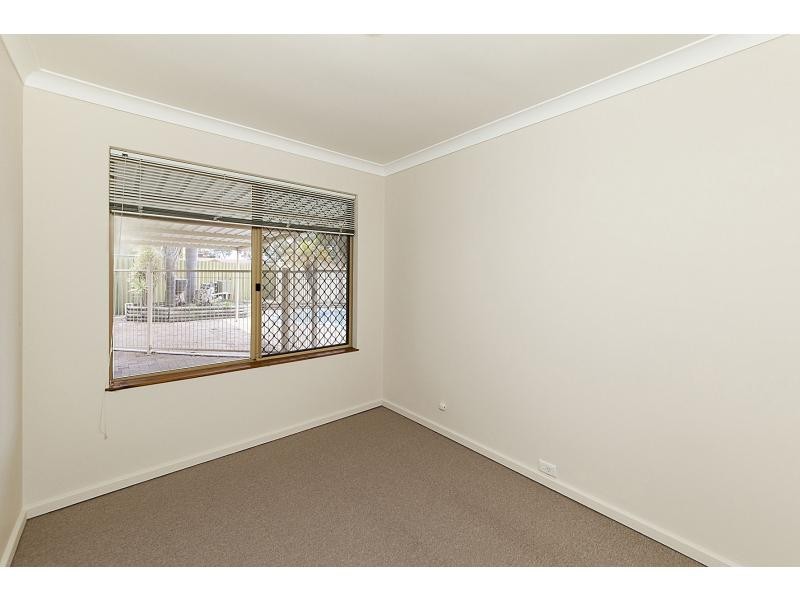 6 Nowranie Place, Hillman WA 6168