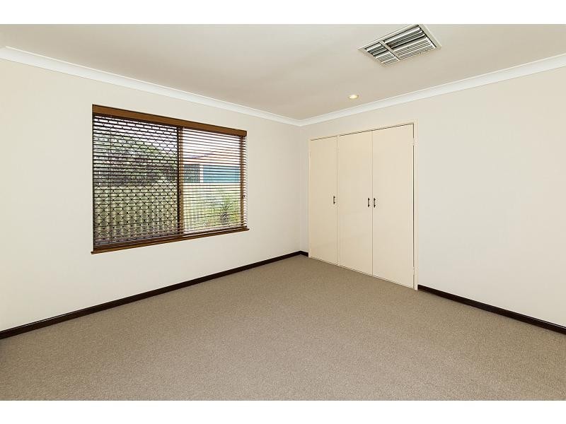 6 Nowranie Place, Hillman WA 6168