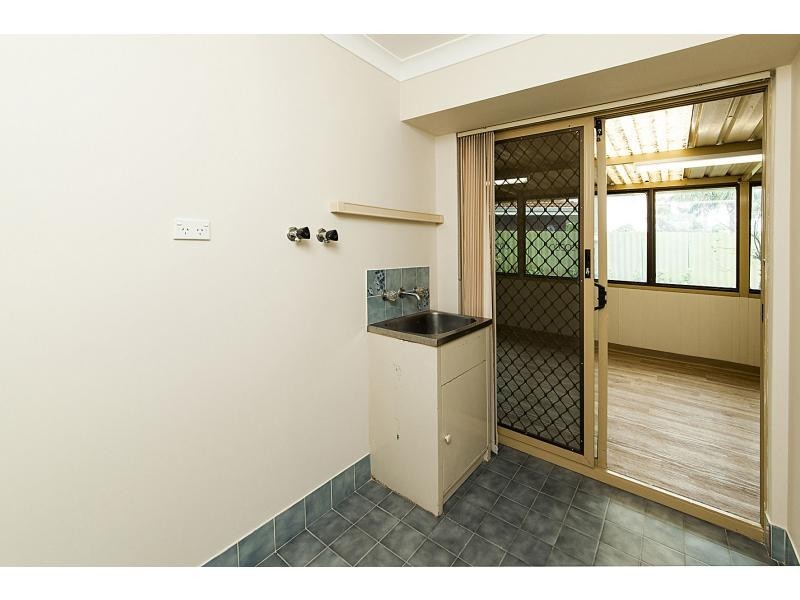6 Nowranie Place, Hillman WA 6168